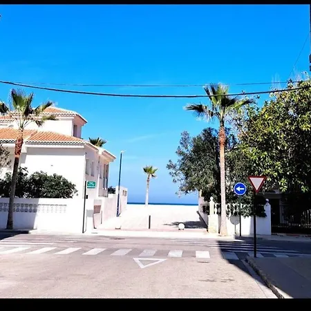 Lägenhet Amplio Piso Con Terraza A 50 M De Playa