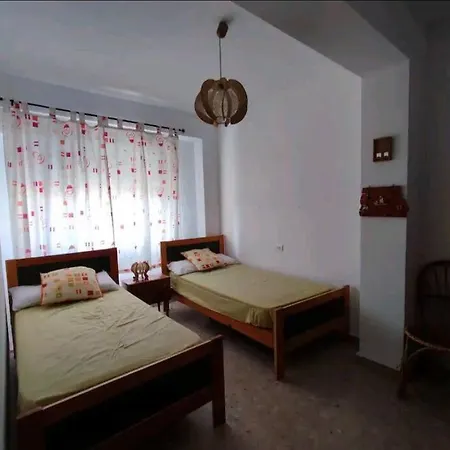 Amplio Piso Con Terraza A 50 M De Playa * 米拉马尔