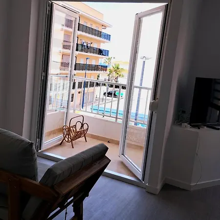 شقة Amplio Piso Con Terraza A 50 M De Playa