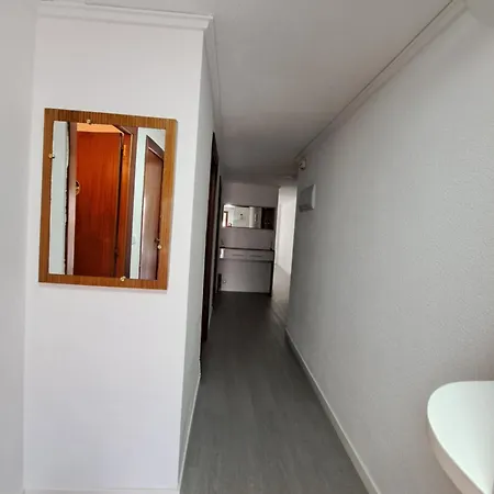 Lägenhet Amplio Piso Con Terraza A 50 M De Playa Miramar